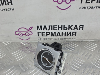 часы Volkswagen Passat CC 1 поколение [рестайлинг] 2013, 2.0 л., CCZB, бензин, робот, z2/h5x синий металлик, седан, передний привод, правый руль, 3C8919204A