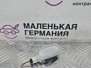 фонарь освещения пространства для ног Mercedes-Benz C-Класс W205/S205/C205 W205.042 2014, 2.0 л., M 274.920, бензин, АКПП, 755 серый, седан, задний привод, правый руль, A0028202101