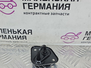 петля замка капота Mercedes-Benz C-Класс W205/S205/C205 W205.042 2014, 2.0 л., M 274.920, бензин, АКПП, 755 серый, седан, задний привод, правый руль, A2128800060