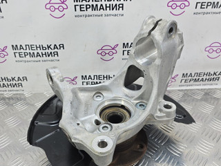 кулак поворотный левый Volkswagen Passat B8 2015, 1.8 л., CJSA, бензин, робот, 2t/c9x чёрный перламутр, седан, правый руль, 5Q0407257A, 5Q0615311G, 5Q0407253A, 5Q0407621D