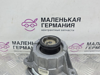 подушка крепления двигателя Mercedes-Benz C-Класс W204 [рестайлинг] W204.048 2012, 1.8 л., M 271.860, бензин, АКПП, 149 белый, седан, задний привод, правый руль, A2042404217, A2042400117