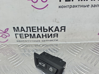 кнопка открытия багажника BMW 5 серия G30/G31 G30 2018, 2.0 л., B48 B20 A, бензин, АКПП, черный 475, седан, задний привод, правый руль, 61319275121, 9275121