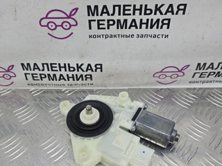 моторчик стеклоподъемника передний левый BMW 5 серия G30/G31 G30 2018, 2.0 л., B48 B20 A, бензин, АКПП, черный 475, седан, задний привод, правый руль, 51337455082, 7455082