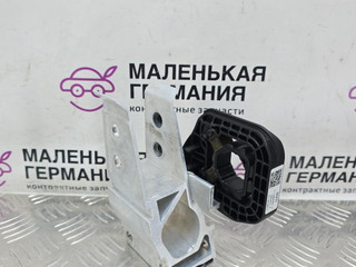 кронштейн радиатора BMW 3 серия G20 2019, 2.0 л., B47 D20 B, дизель, 475 black sapphire metallic, полный привод, правый руль, 51117422233, 7422233, 17119895621, 9895621