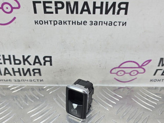 кнопка стеклоподъемника двери передней левой Mercedes-Benz E-Класс W212/S212/C207/A207 W212 2012, 1.8 л., M 271.860, бензин, АКПП, 040 черный, седан, задний привод, правый руль, A2049058102
