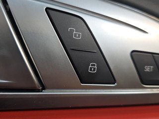 Кнопка блокировки двери BMW 8 серия G14/G15 G15 2021, 4.4 л., N63B44D, бензин, АКПП, черный, купе, полный привод, 5A95758, 61315A95758, 61317950564, 7950564