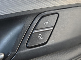 Кнопка блокировки двери BMW X6 F16 2015, 3.0 л., N57 D30 A, дизель, АКПП, carbon-schwarz (416), полный привод, правый руль, 61316801351, 6801351