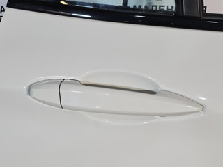 ручка наружная задняя правая BMW X1 F48 2019, 1.5 л., B38 A15 A, бензин, робот, белый, передний привод, правый руль, 7396308, 51217396308