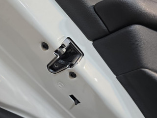 замок двери задней левой BMW X1 F48 2019, 1.5 л., B38 A15 A, бензин, робот, белый, передний привод, правый руль, 51227281939, 7281939