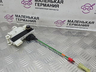 доводчик двери BMW 5 серия G30/G31 G30 2018, 2.0 л., B48 B20 A, бензин, АКПП, черный 475, седан, задний привод, правый руль, 51227480741, 7480741