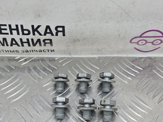 болт BMW X6 F16 2015, 3.0 л., N57 D30 A, дизель, АКПП, carbon-schwarz (416), полный привод, правый руль, 24407561393, 7561393