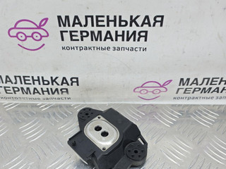 Кронштейн блока ABS Audi A4 B9 2017, 2.0 л., CVKB, бензин, АКПП, 2y/s9r белый металлик, седан, передний привод, правый руль, 8W0614235F