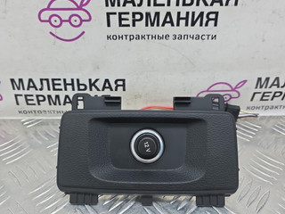 прикуриватель Audi A4 B9 2017, 2.0 л., CVKB, бензин, МКПП, s9/x5q синий металлик, седан, передний привод, правый руль, 8W0863324, 4G0919321A, 4M0919340, 4M0919309