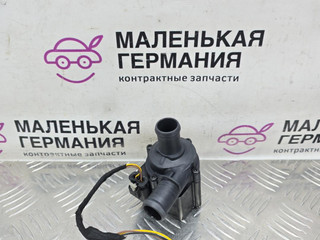 насос антифриза дополнительный Audi A4 B9 2017, 2.0 л., CVKB, бензин, МКПП, s9/x5q синий металлик, седан, передний привод, правый руль, 06H121601N, 4F0973703