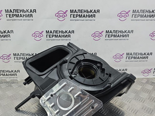 корпус воздушного фильтра Audi A4 B9 2017, 2.0 л., CVKB, бензин, МКПП, s9/x5q синий металлик, седан, передний привод, правый руль, 8W0133835Q