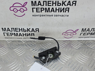 усилитель антенны Audi A4 B9 2017, 2.0 л., CVKB, бензин, МКПП, s9/x5q синий металлик, седан, передний привод, правый руль, 8T8035570