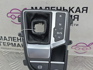 рамка обрамление кулисы Audi A4 B9 2017, 2.0 л., CVKB, бензин, МКПП, s9/x5q синий металлик, седан, передний привод, правый руль, 4M2927225A, 4M2927143B, 8W2713111C