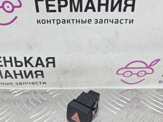 кнопка аварийной сигнализации Audi A4 B9 2017, 2.0 л., CVKB, бензин, МКПП, s9/x5q синий металлик, седан, передний привод, правый руль, 8W0941509A