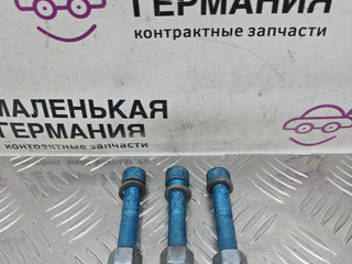 болт Mercedes-Benz E-Класс W212/S212/C207/A207 W212 2012, 1.8 л., M 271.860, бензин, АКПП, 040 черный, седан, задний привод, правый руль, A0119901004