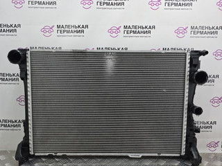 радиатор (основной) Mercedes-Benz C-Класс W204 [рестайлинг] W204.048 2012, 1.8 л., M 271.860, бензин, АКПП, 149 белый, седан, задний привод, правый руль, A0995002703, 0995002703