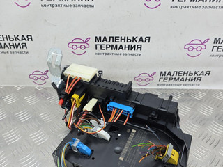 блок предохранителей Mercedes-Benz E-Класс W212/S212/C207/A207 W212 2012, 1.8 л., M 271.860, бензин, АКПП, 040 черный, седан, задний привод, правый руль, A2129014704, A2319025101, A2129060205