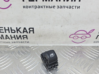 кнопка стеклоподъемника двери передней левой BMW 3 серия G20 2019, 2.0 л., B47 D20 B, дизель, 475 black sapphire metallic, полный привод, правый руль, 61317950756, 7950756