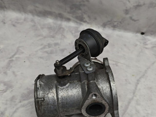 клапан EGR Volkswagen Multivan T5 (2003 - 2009), 2.5 л., AXE, дизель, МКПП, микроавтобус, полный привод, 070128073, 070128070B