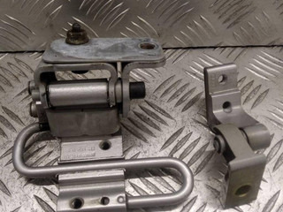петля двери Audi A6 4F/C6 2006, 8E0833412