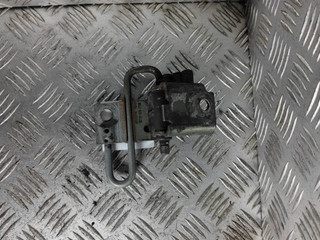 петля двери Audi Q7 4L 2006, 3.0 л., TDi, BUG, дизель, АКПП, бежево-серый, внедорожник 5 дв., полный привод, правый руль, 8E0831412E