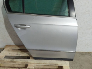 дверь задняя правая Volkswagen Passat B6 2006, серебристый, седан