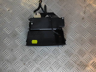 разъем AUX / USB Citroen Berlingo 2 поколение (B9) 2012, 1.6 л., HDi, 9HN (DV6ETED), дизель, МКПП, белый, фургон, передний привод, правый руль, 9688592177