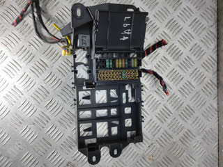 блок предохранителей Audi A6 4F/C6 2006, 2.4 л., i, BDW, бензин, вариатор, чёрный, седан, передний привод, правый руль, 4F0971845