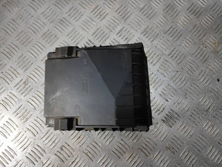 крышка блока предохранителей Volkswagen Passat B6 2009, 2.0 л., TDi, CBAA, дизель, 6МКПП, серебристый, седан, передний привод, правый руль, 1K0937132