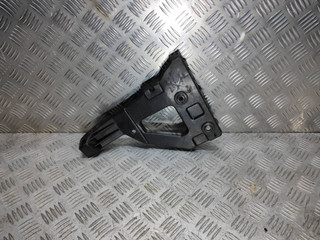 крепление бампера Audi A6 4F/C6 2006, 2.4 л., i, BDW, бензин, вариатор, чёрный, седан, передний привод, правый руль, 4F0807227