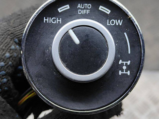 переключатель полного привода Volkswagen Touareg 1 поколение [рестайлинг] 2008, 3.0 л., TDi, BKS, дизель, АКПП, чёрный, внедорожник 5 дв., полный привод, правый руль, 7L6941435R