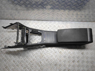 консоль салона Volkswagen Passat B6 2007, 2.0 л., TDi, BMR, дизель, 6МКПП, чёрный, седан, передний привод, правый руль, 3C0863319AD