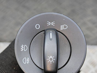 переключатель света Skoda Octavia RS 2 поколение [рестайлинг] 2011, 2.0 л., TDi, CEGA, дизель, робот, белый, универсал, передний привод, правый руль, 1Z0941431K