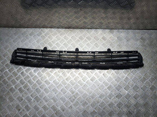заглушка (решетка) в бампер Citroen Berlingo 2 поколение (B9) 2012, 1.6 л., HDi, 9HN (DV6ETED), дизель, МКПП, белый, фургон, передний привод, правый руль, 9682581877