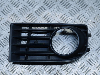 заглушка (решетка) в бампер Volkswagen Golf 5 поколение 2006, синий, хетчбэк 5 дв., 1K0853666B