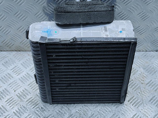 радиатор отопителя (печки) Audi Q7 4L 2006, 3.0 л., TDi, BUG, дизель, АКПП, бежево-серый, внедорожник 5 дв., полный привод, правый руль, 7H2820101C, 52423832, 52497297P
