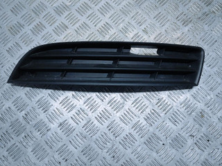 заглушка (решетка) в бампер Volkswagen Passat B6 2007, 2.0 л., TDi, BMR, дизель, 6МКПП, серебристый, универсал, передний привод, правый руль, 3C0853665
