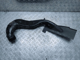 воздухозаборник Opel Insignia 1 поколение (A) 2010, 2.0 л., CDTi, A 20 DTH, дизель, 5МКПП, красный, универсал, передний привод, правый руль, 314327891, 13288163, 55560870