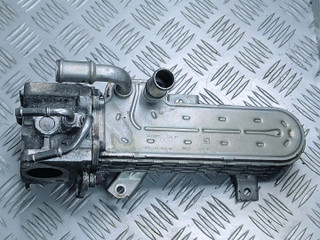 охладитель EGR / Радиатор EGR Volkswagen Golf 5 поколение 2006, 1.9 л., TDi, BXE, дизель, 5МКПП, 038131513AD, 03G131063E, 3210275