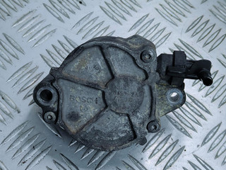 насос вакуумный Peugeot Partner 2 поколение (B9) 2009, 1.6 л., HDi, 9HX (DV6ATED4), дизель, 5МКПП, передний привод, 01562A, 0501S