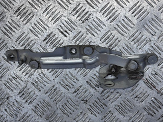 петля крышки багажника Volkswagen Passat B5 1997, 1.9 л., TDi, дизель, седан, 3B5827302, B5827302
