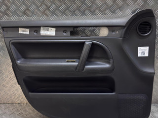 обшивка двери передняя левая Volkswagen Touareg 1 поколение [рестайлинг] 2007, 2.5 л., TDi, BPE, дизель, АКПП, чёрный, внедорожник 5 дв., полный привод, правый руль, 7L6867011EP, 7L6867012042