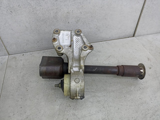 кронштейн полуоси Peugeot 206 1 поколение [рестайлинг] 2007, 9640296180