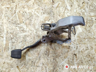 педаль тормоза Toyota RAV4 3 поколение (XA30) [рестайлинг] 2010, 2.2 л., 2AD-FTV, дизель, МКПП, внедорожник 5 дв.