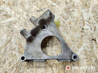 кронштейн двигателя Nissan Primera P12 2003, 2.2 л., дизель, МКПП, универсал