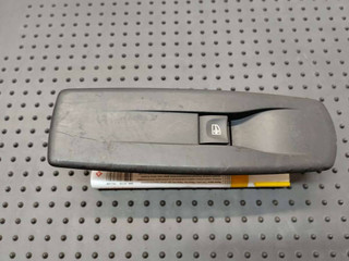 кнопка стеклоподъемника двери Renault Laguna 3 поколение 2009, 2.0 л., дизель, МКПП, хетчбэк 5 дв., 809600004R, 731916H
